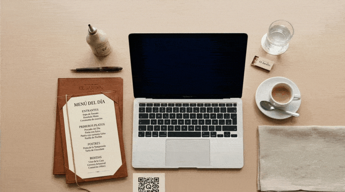 muck-up-laptop-resturante-codigo-qr-Servicios De Diseño Web Para Negocios